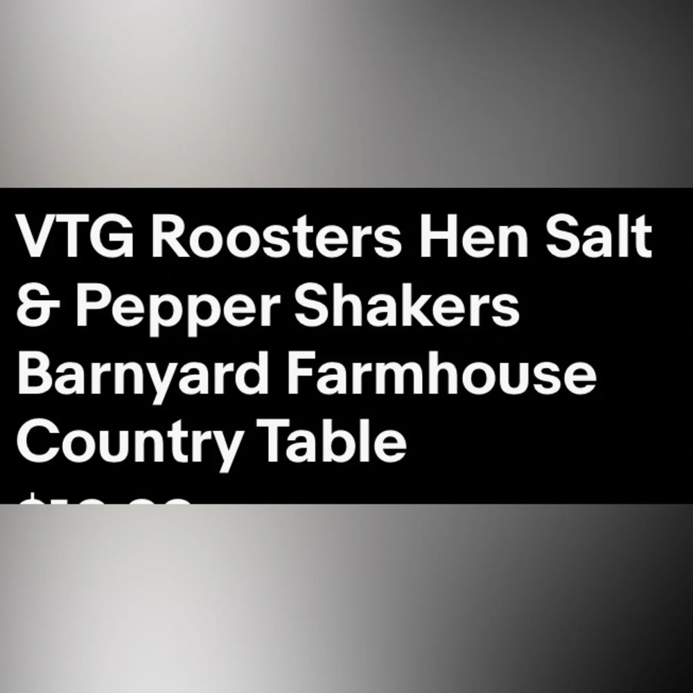 Cottage rooster, salt and pepper set no damages very nice